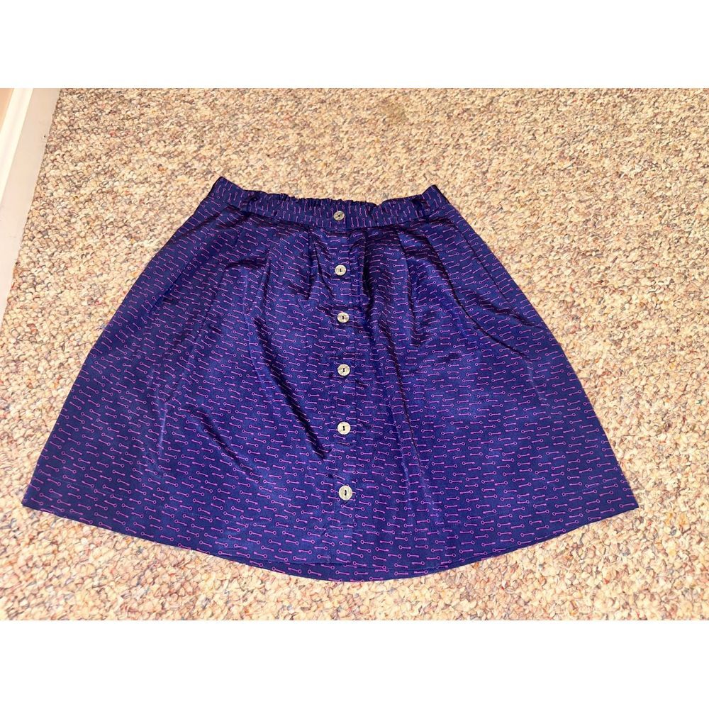 Xhilaration Skirt key design‎ size small